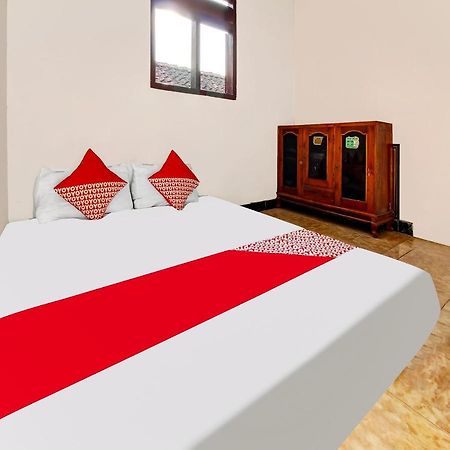 Oyo Homes 91134 Desa Wisata Tebing Lingga Trenggalek Eksteriør billede