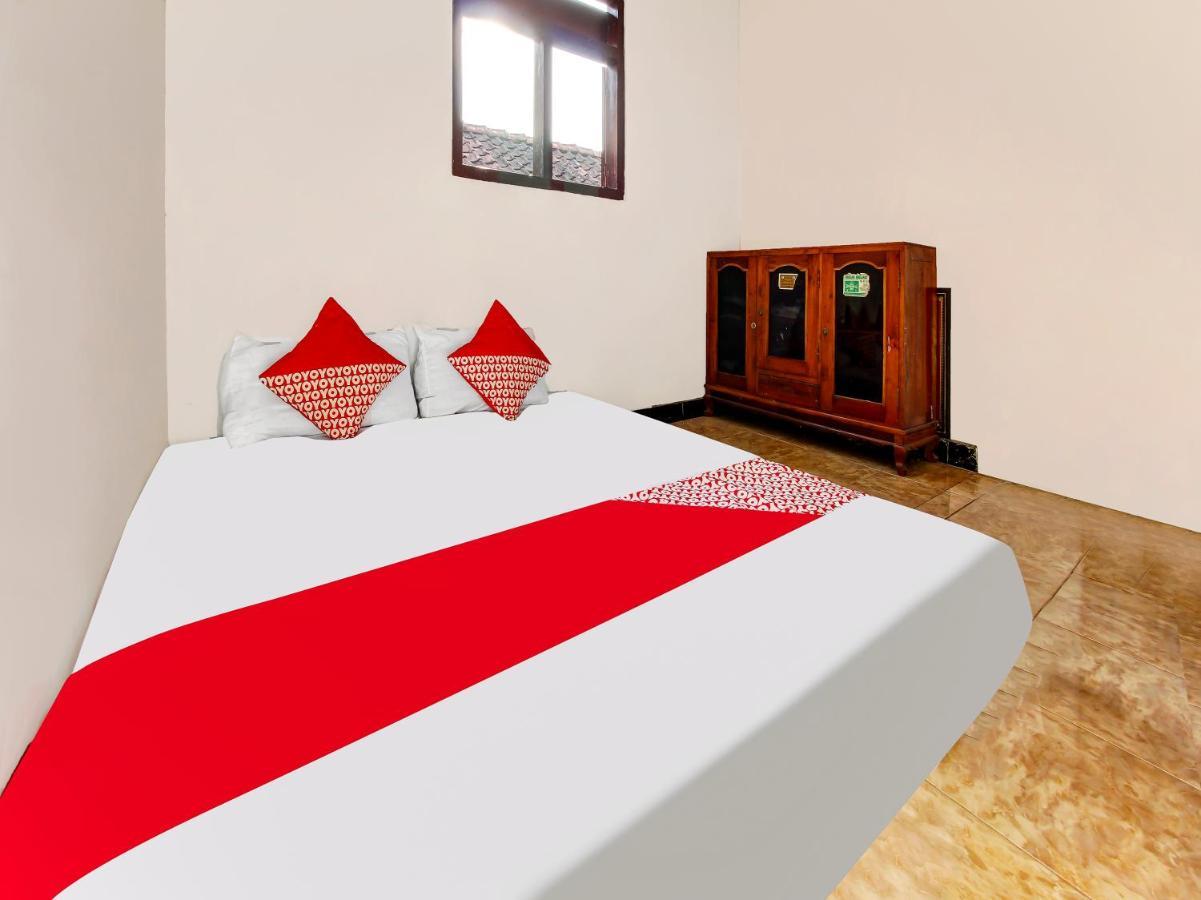 Oyo Homes 91134 Desa Wisata Tebing Lingga Trenggalek Eksteriør billede